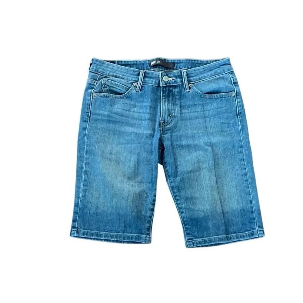 Levi’s ladies denim shorts size 27